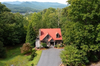 729 Gage Dr, Hiawassee, GA 30546