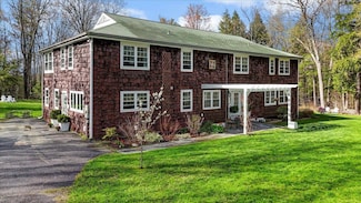 1295 Lime Kiln Rd, Charlotte, VT 05445