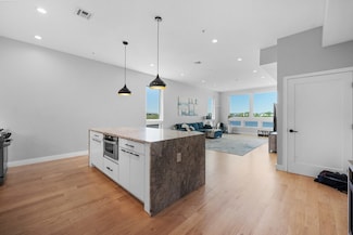 243 Condor St Unit 4, Boston, MA 02128