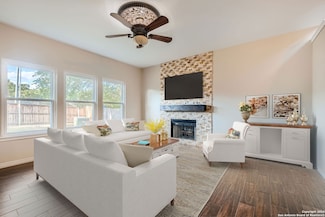 1423 View Top, San Antonio, TX 78258