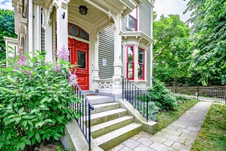11 Mellen St Unit 1, Portland, ME 04101