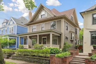 811 Ashland Ave, Saint Paul, MN 55104