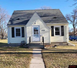 311 St, Waseca, MN 56093