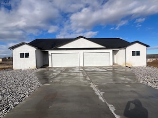 665 E Laporte Dr, Pueblo West, CO 81007