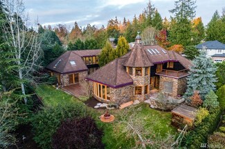 1217 Aaron Ave NE, Bainbridge Island, WA 98110