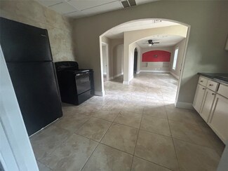 35216 W Pine Hill St, Pinehurst, TX 77362