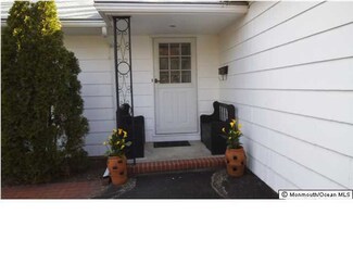 650 Oceanview Rd, Brielle, NJ 08730