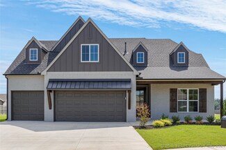 2068 E 136th St S, Bixby, OK 74008