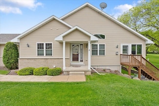 119 Summit Ct, Columbus, WI 53925