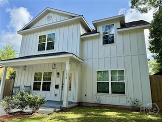 1306 E Waldburg St, Savannah, GA 31404