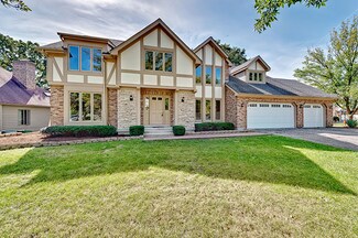 2361 Keim Rd, Naperville, IL 60565