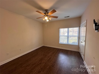 9849 Hyde Glen Ct, Charlotte, NC 28262