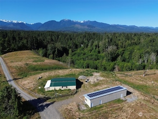 1002 A Lemmon Rd, Port Angeles, WA 98362