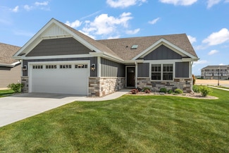 8657 Larkspur Terrace, Saint John, IN 46373