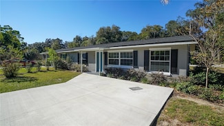 1517 N Grandview St, Mount Dora, FL 32757