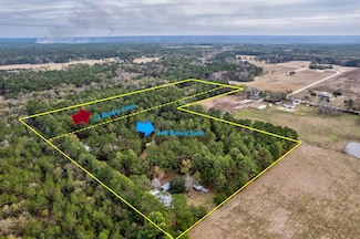 248 Bunny Ln, Freeport, FL 32439