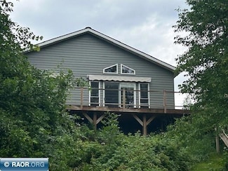 19101 Big McCarthy Lake Dr, Nashwauk, MN 55769