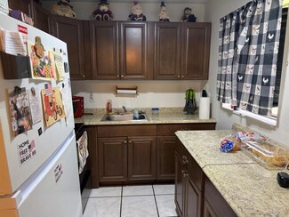 37 Waltham B Unit 37, West Palm Beach, FL 33417