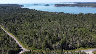 26 Yoho Head Rd, MacHiasport, ME 04655