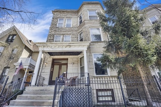 3135 N Clifton Ave Unit 1, Chicago, IL 60657