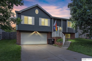 7628 Bondesson St, Omaha, NE 68122
