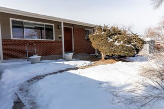 439 S Xanadu St, Aurora, CO 80012