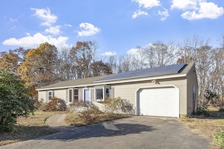 65 Gary Ave, Haverhill, MA 01830