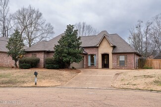 267 E Pinebrook Dr, Brandon, MS 39047