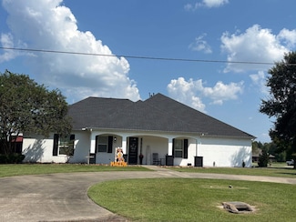 1835 Langham Forest Blvd, Orange, TX 77630