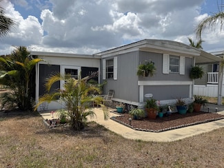 325 Domingo Dr, Fort Myers, FL 33905