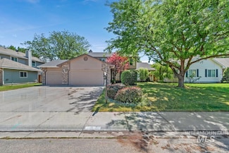 10397 W Hinsdale Ct, Boise, ID 83704