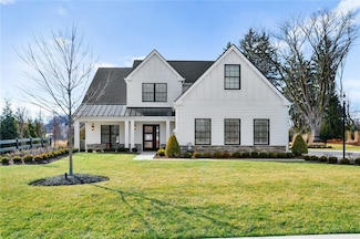1002 Mitchell Dr, Mc Kees Rocks, PA 15136