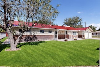 1 Goodhart Rd, Los Lunas, NM 87031