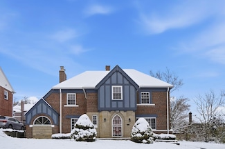 1110 Cheyenne Dr, Cincinnati, OH 45216