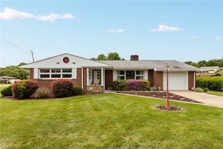 135 Gourley Ln, Monaca, PA 15061