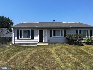 2 Unison Ct, Newark, DE 19713