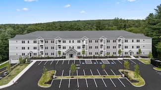 10100 S Willow St Unit 302, Manchester, NH 03103