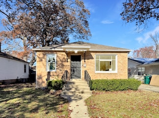 1018 W Atlantic Ave, Waukegan, IL 60085