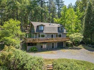 1780 Southgate Way, Grants Pass, OR 97527