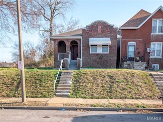 5109 Cote Brilliante Ave, Saint Louis, MO 63113