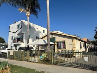 1323 1325 W 58th St, Los Angeles, CA 90037
