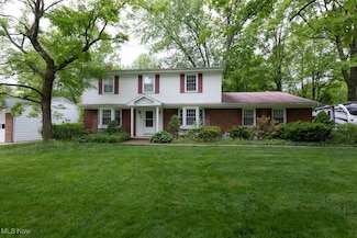 5940 Hansom Dr, Solon, OH 44139