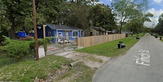 6907 Finch St, Houston, TX 77028
