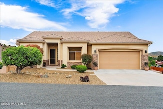 1395 N Rustlers Roost, Dewey, AZ 86327