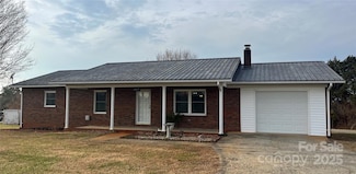 2890 Hobson Rd, Cleveland, NC 27013