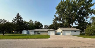 317 13th St W, Thief River Falls, MN 56701
