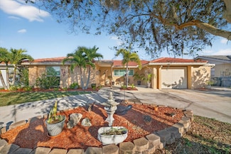 5008 Forecastle Dr, New Port Richey, FL 34652