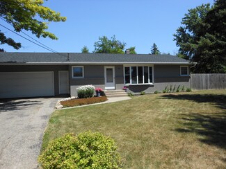 1773 Langley St SE, Grand Rapids, MI 49508