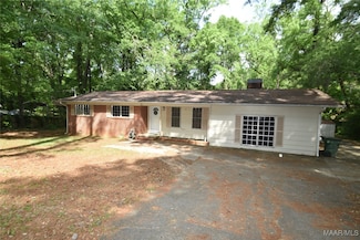 145 Deerpath St, Ozark, AL 36360