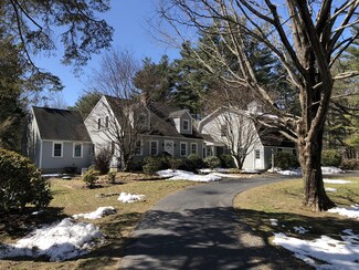 28 Forest St, Sherborn, MA 01770